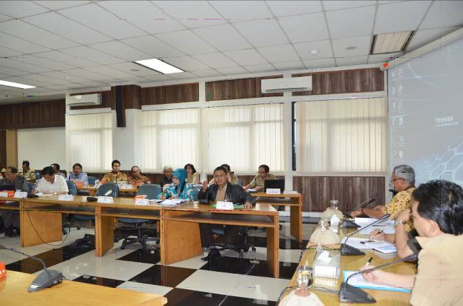 KPPU Siap Mendorong Pemerintah Provinsi Jawa Timur Menjawab Tantangan Ekonomi 2014